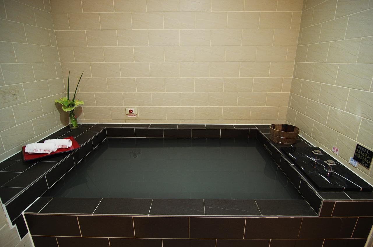 Kyoto Spring Hotel Tajpej Zewnętrze zdjęcie
